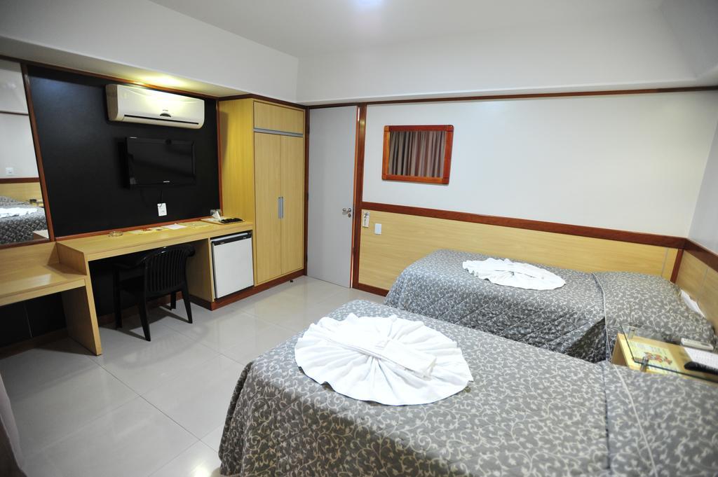 Hotel Premium Plaza Muriaé エクステリア 写真